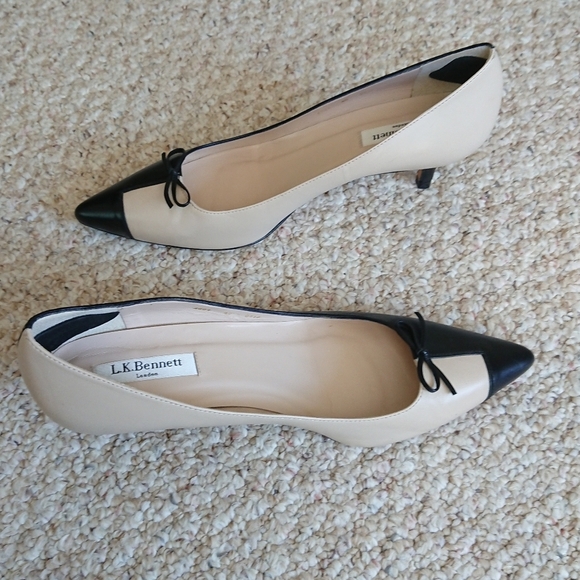 LK Bennett Black and Cream pointy toe with bow pump size 39.5 - Picture 6 of 16